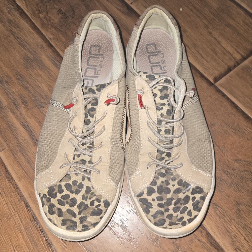 Womens Hey Dude Tan Beige Leopard-Print Canvas Sneakers Size 9
